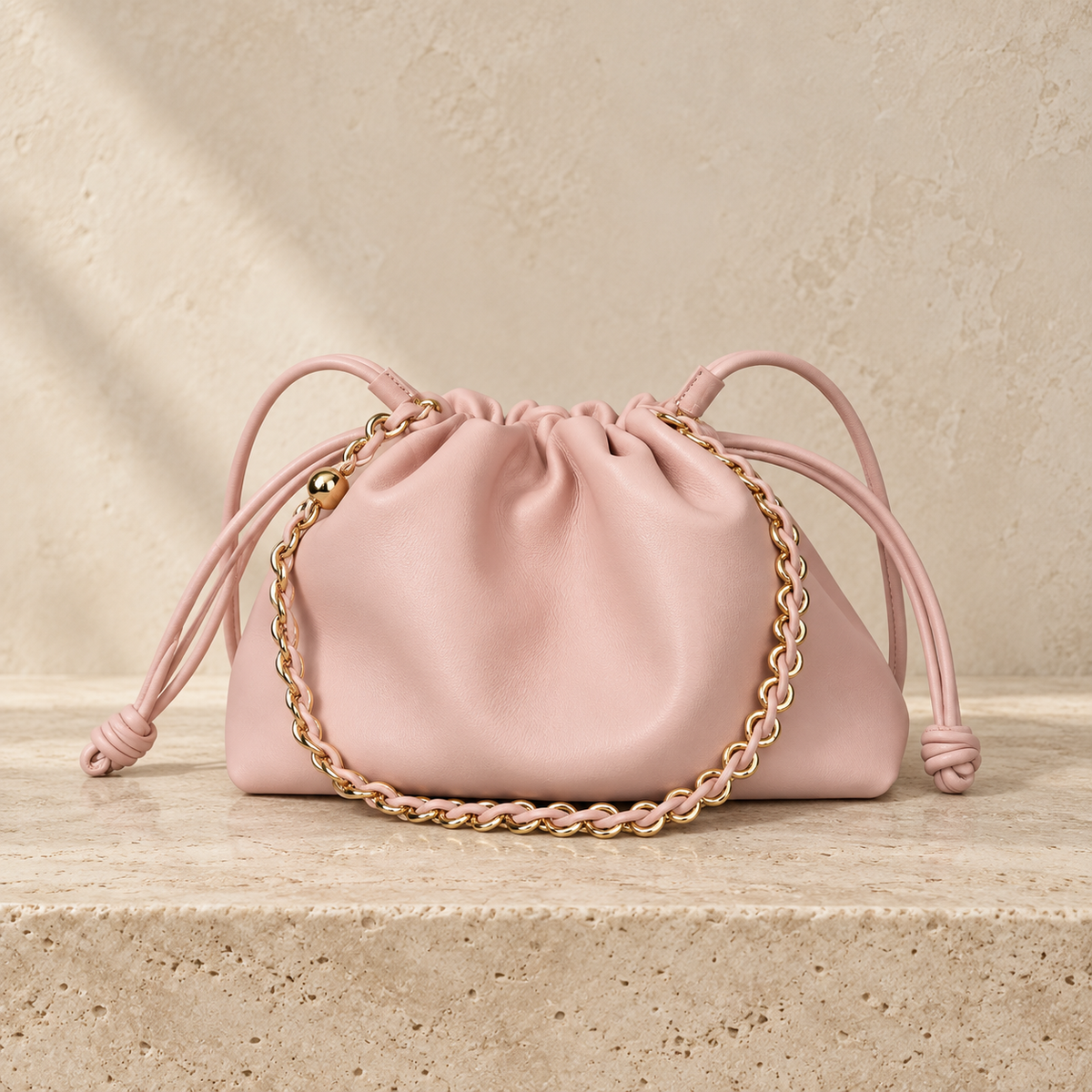 Charlotte Rosa, cartera de cuero rosa de Peregrina Atelier