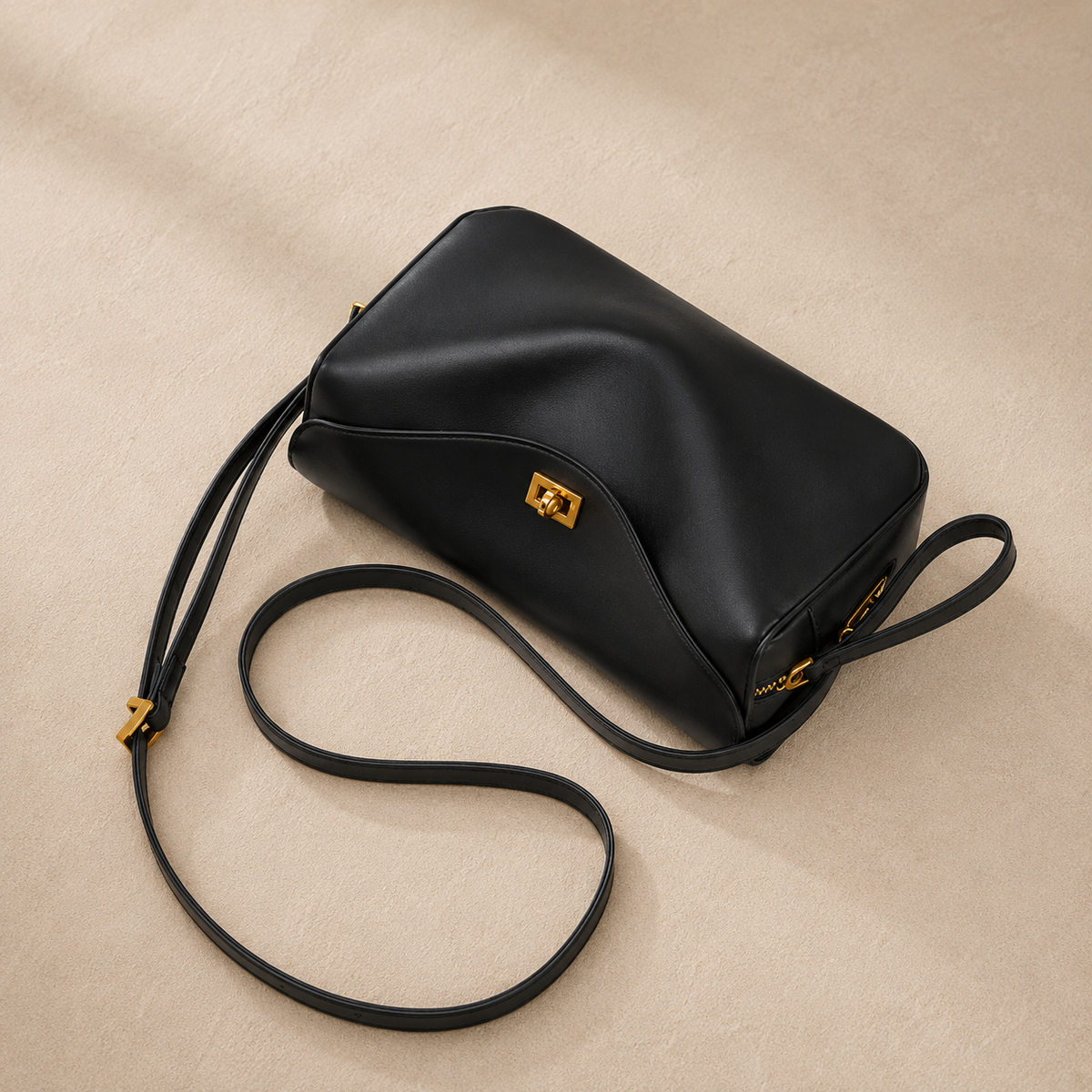 Elisa Negro, crossbody de cuero de Peregrina - vista adicional 7
