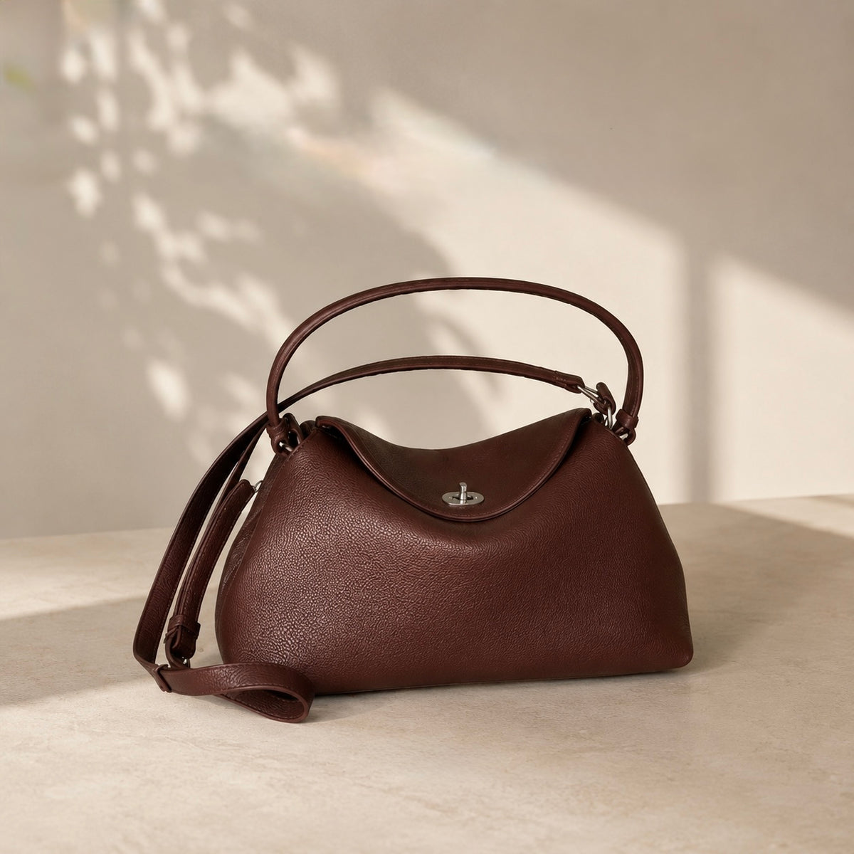 Cartera Duna Borgoña de cuero, fotografía adicional de producto