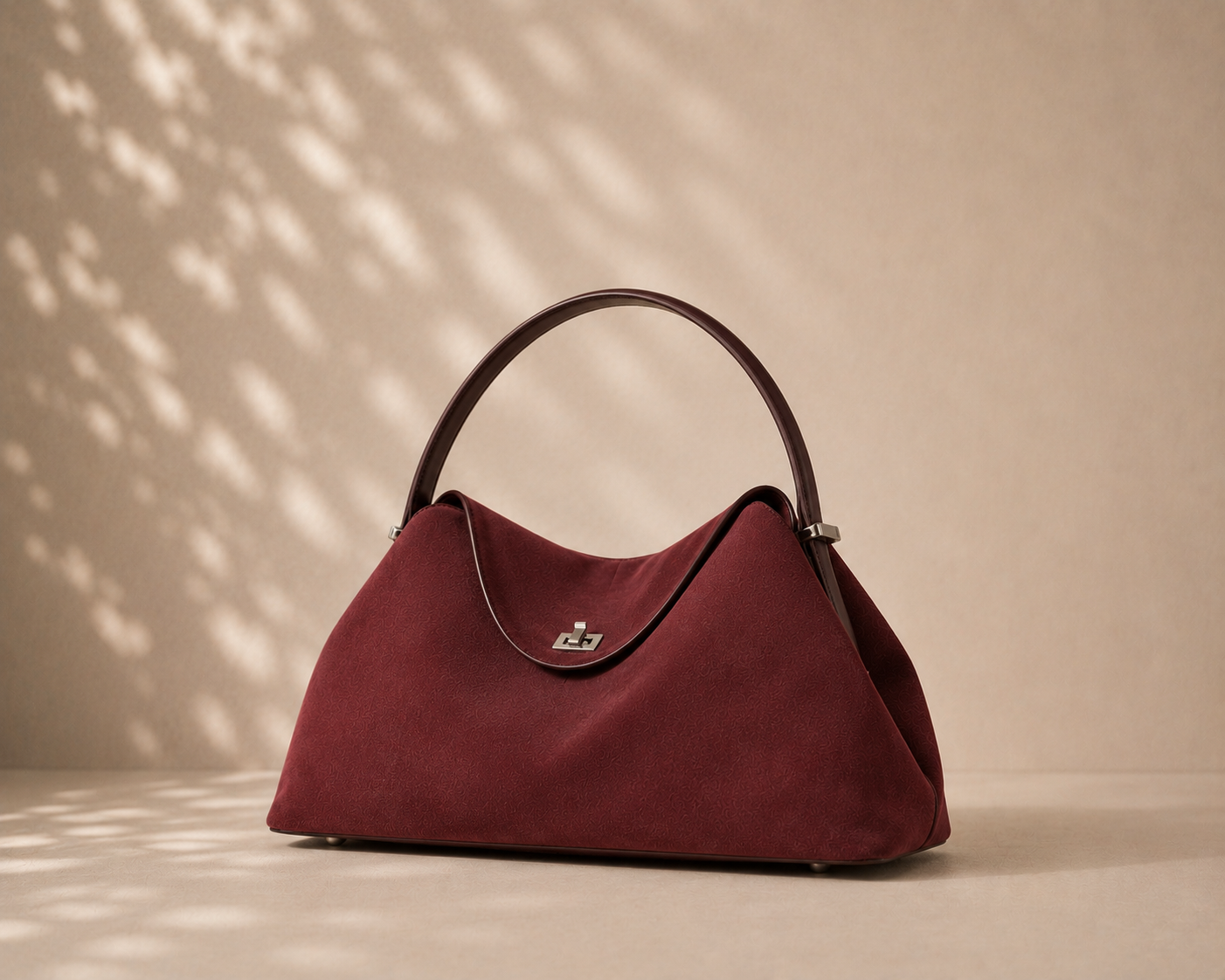Bolso Duna Brique vista lateral - cuero artesanal Chile